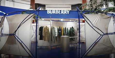 burberry store costa mesa.